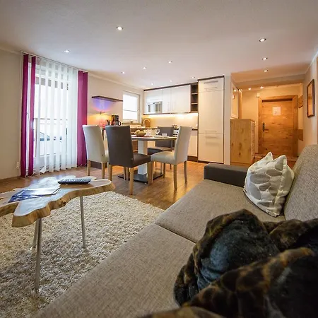 Haus Stefanie בית הארחה 3*