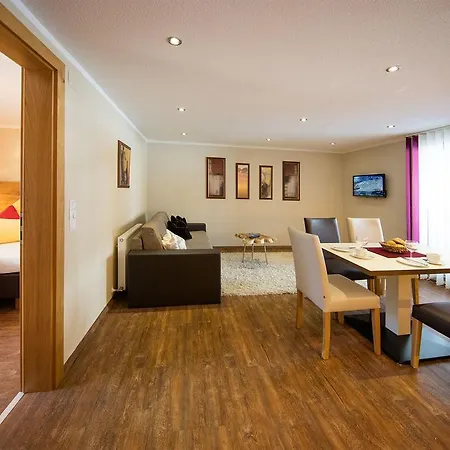 Haus Stefanie 3* זולדן